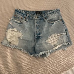 Abercrombie & Fitch - Annie high rise denim shorts